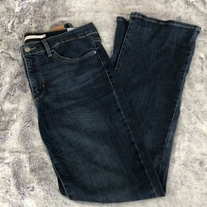 Levi’s 315 Shaping Bootcut